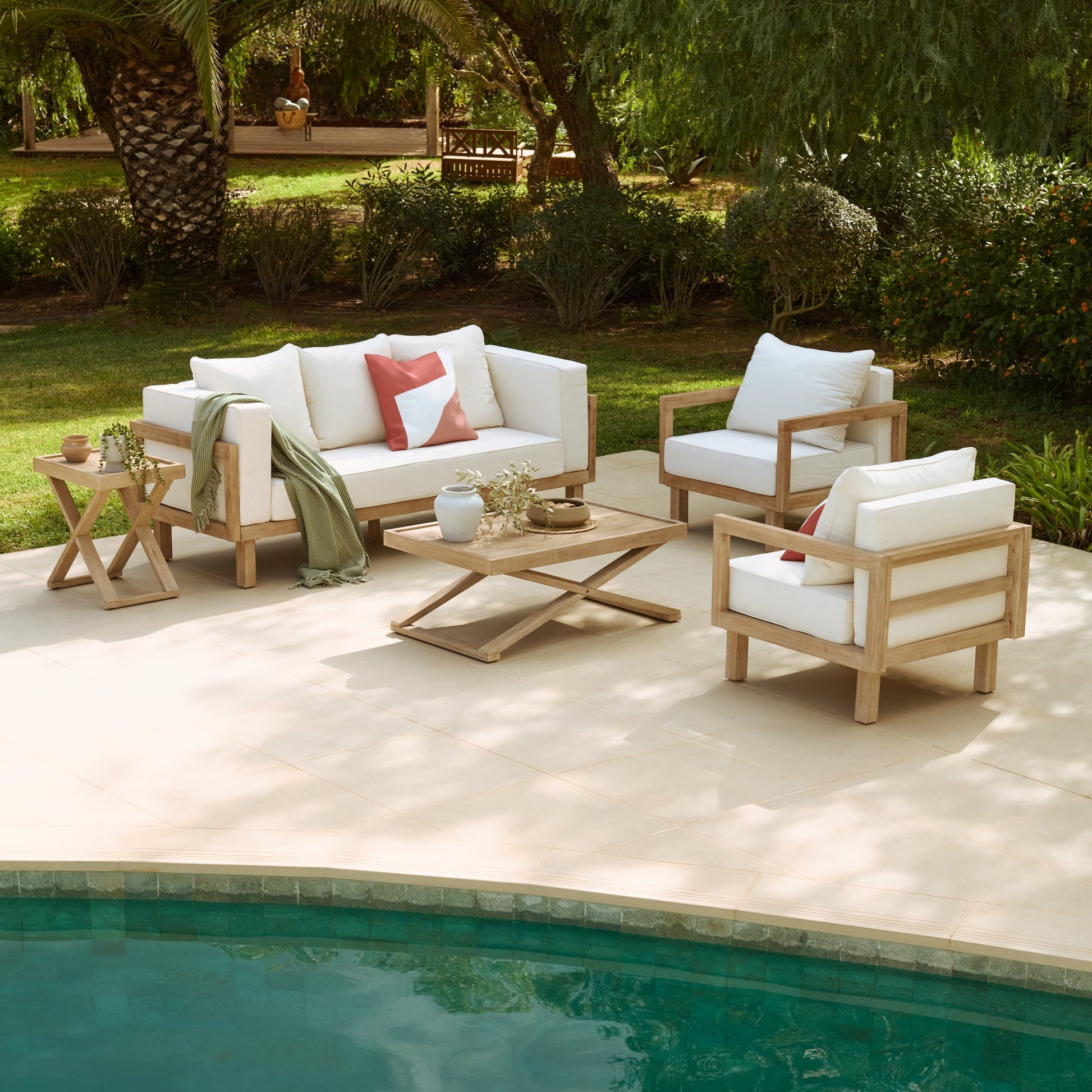 Akira 5 Seater Wooden Garden Set with Side Table - Laura James