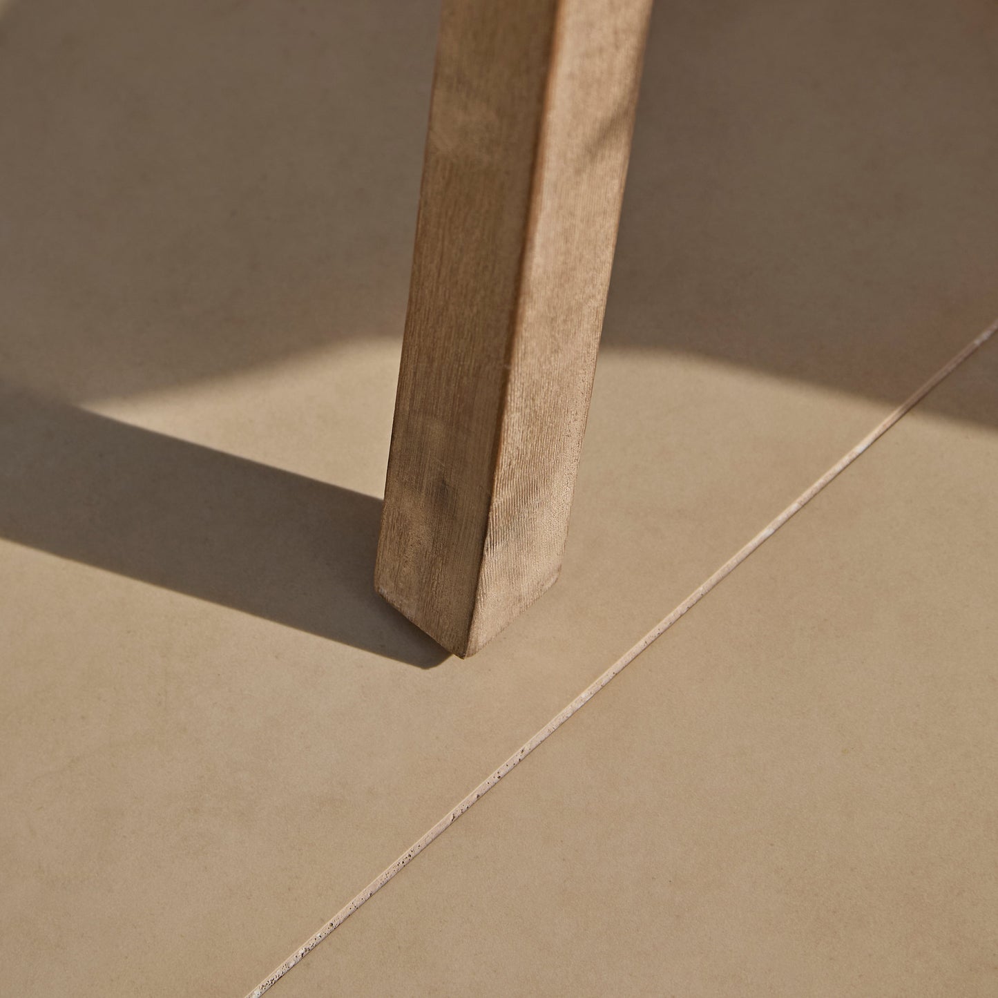 Shiro Round Garden Table - Brushed Light Acacia
