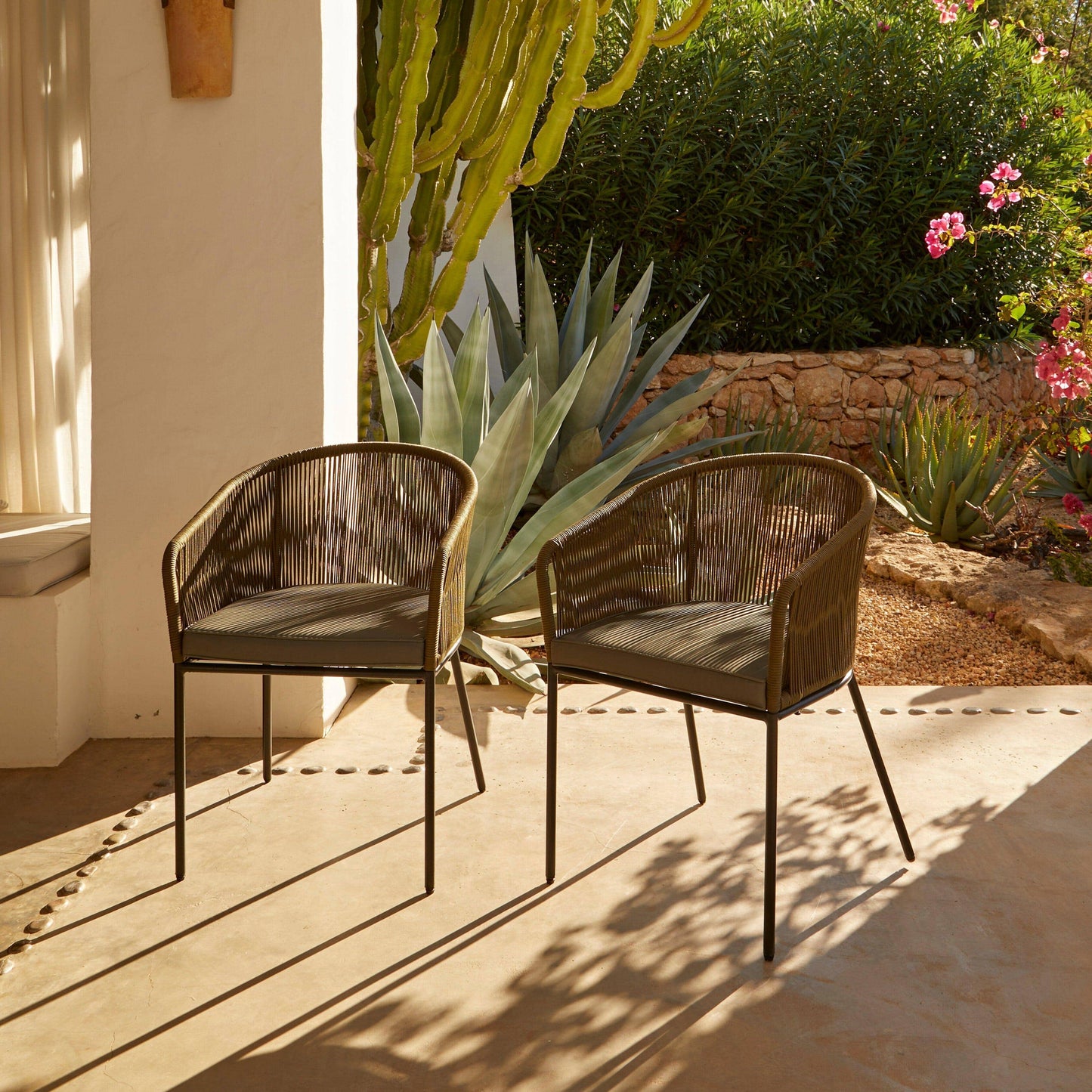 Amelia 6 Seater Natural Wood Black Legs Garden Dining Set - Hali Green Chairs - Laura James