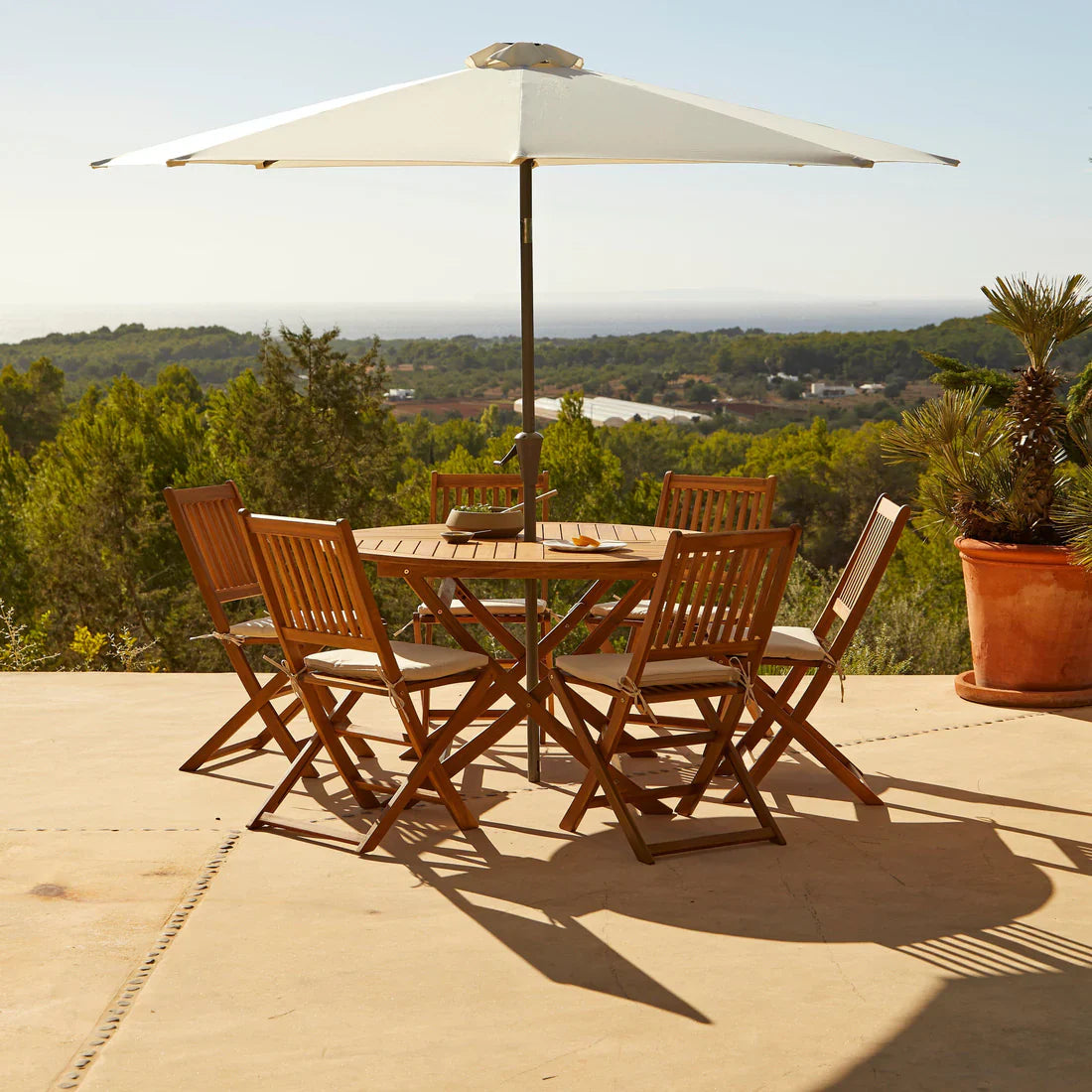 Ashby 6 Seater Round Dining Set - Laura James 