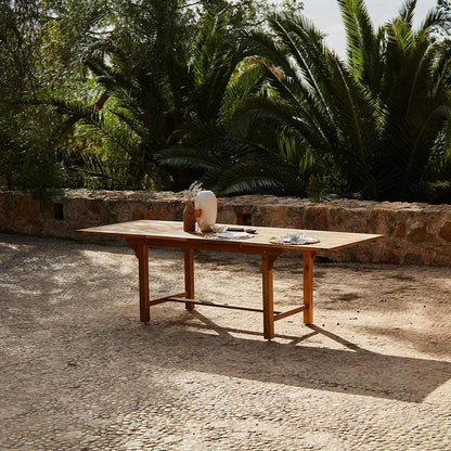 Aspen 6 Seater Wooden Extendable Garden Dining Set - 160cm to 240cm