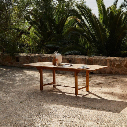 Aspen 8 Seater Wooden Extendable Garden Dining Set with Cushions