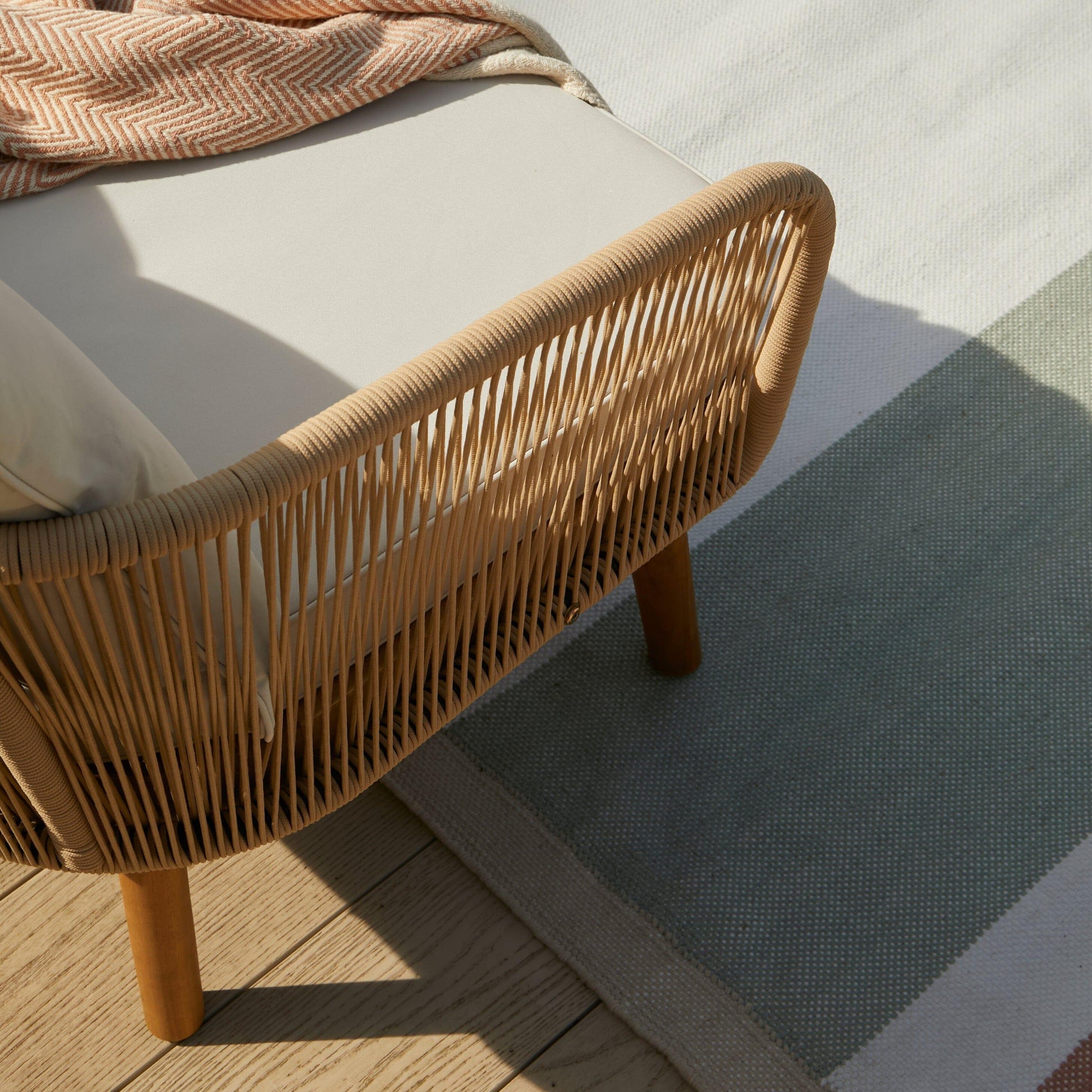 EADEN_CORNER_SOFA_COFFEE_TABLEE