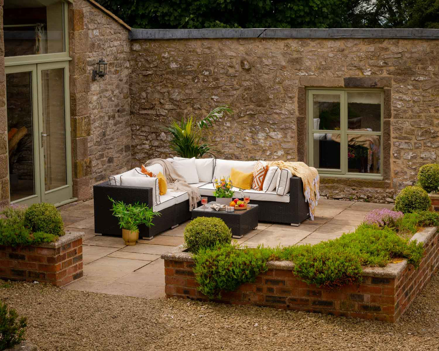 Florida 6 Piece Rattan Garden Corner Sofa Set in Black and Vanilla