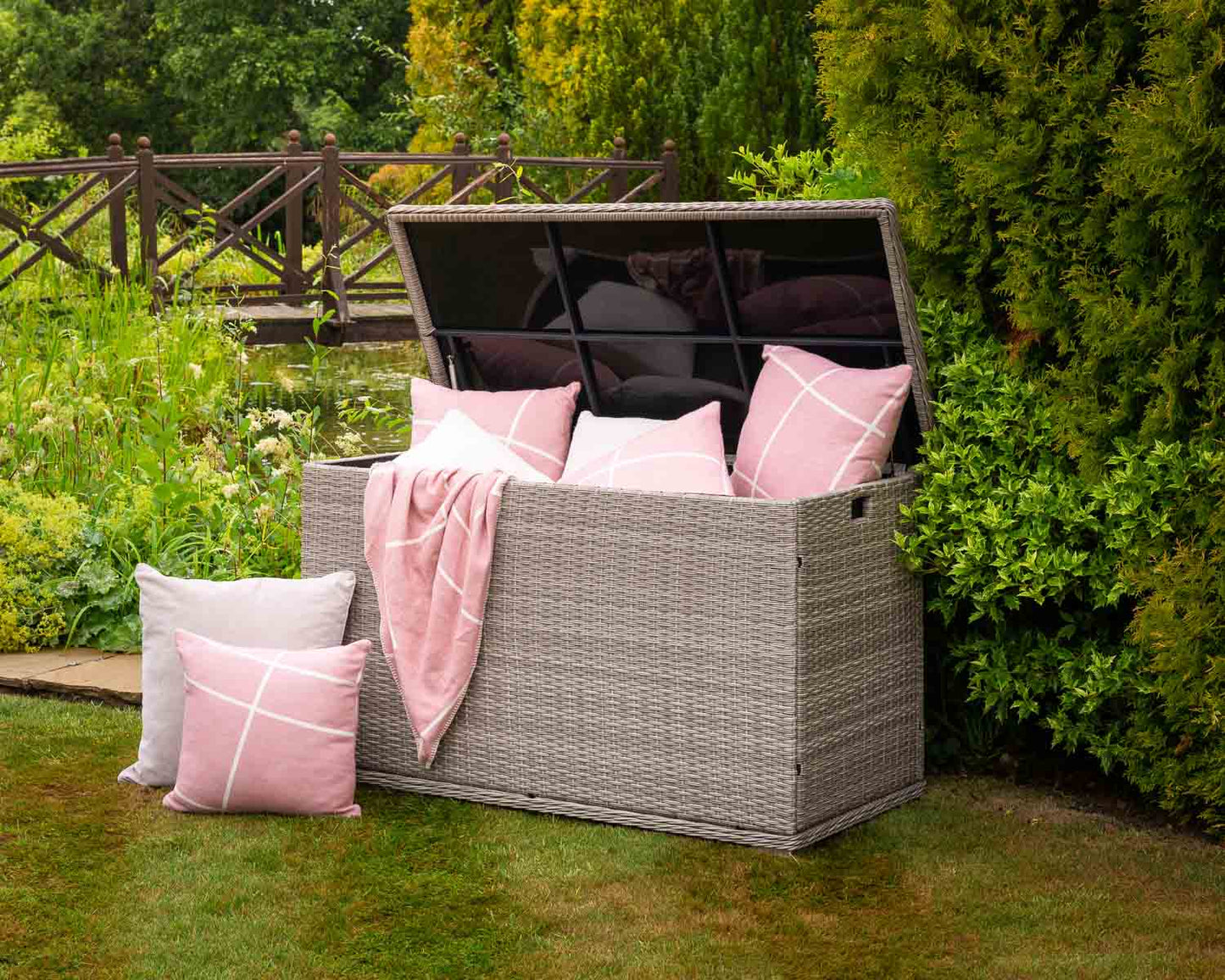 Outdoor Rattan Garden Storage Box in Grey