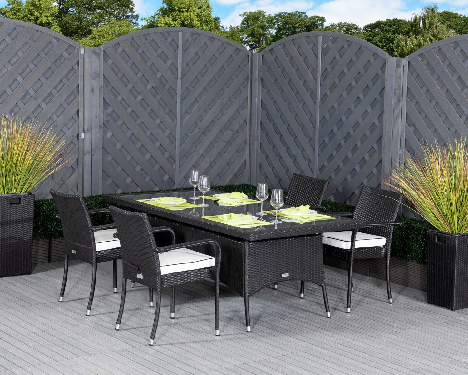 4 Rattan Garden Chairs Amp Rectangular Table Set In Black Amp White Roma Rattan Direct