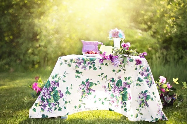 Themes, colours and ideas for a garden party