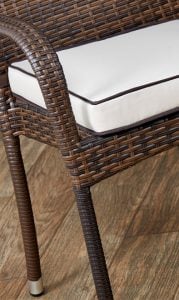 How to choose between natural and synthetic rattan furniture