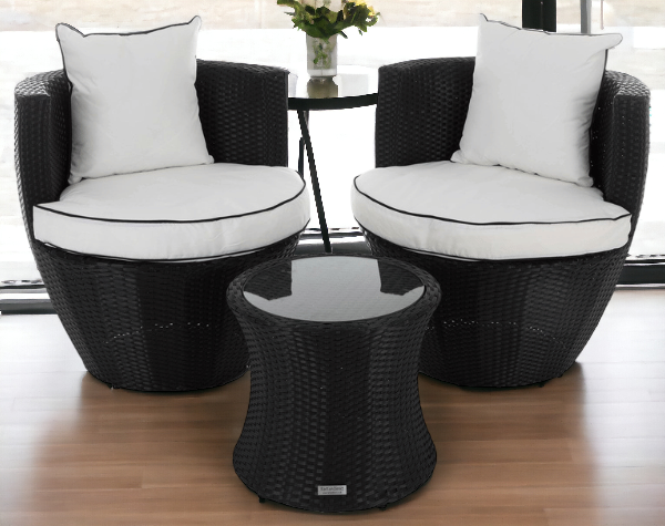 Rattan Vase Set for Your Indoor Space