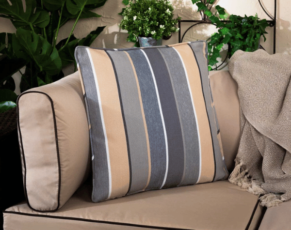 Scatter cushion
